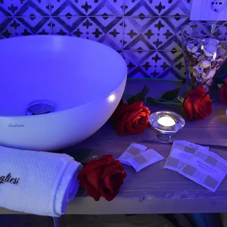Sinfonie Pugliesi Luxury B&B 투리